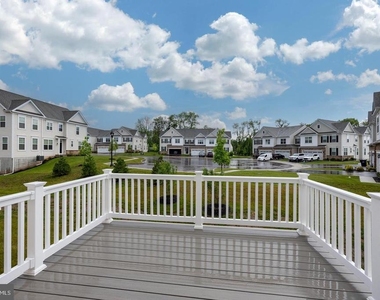 412 Ridgewood Drive - Photo Thumbnail 27