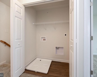 412 Ridgewood Drive - Photo Thumbnail 21