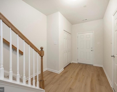 412 Ridgewood Drive - Photo Thumbnail 1
