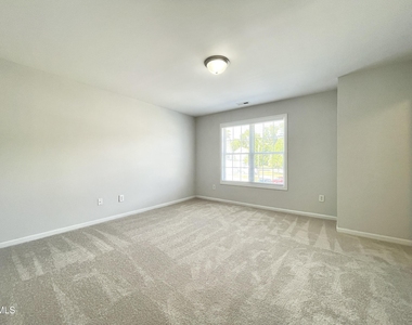 112 Taylors Creek Court - Photo Thumbnail 21