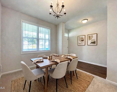 112 Taylors Creek Court - Photo Thumbnail 5