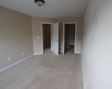 3021 Barrymore Street - Photo Thumbnail 5