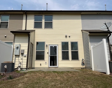 4476 Middletown Drive - Photo Thumbnail 14