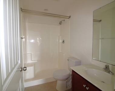 4476 Middletown Drive - Photo Thumbnail 9