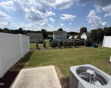 1503 Gracie Lane - Photo Thumbnail 24