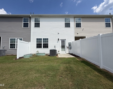 1503 Gracie Lane - Photo Thumbnail 23