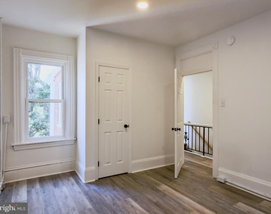 15 S Ann Street - Photo Thumbnail 4