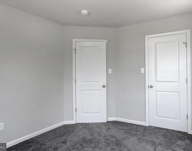1817 Holly Lane - Photo Thumbnail 19