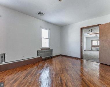 390 Mary Street - Photo Thumbnail 38