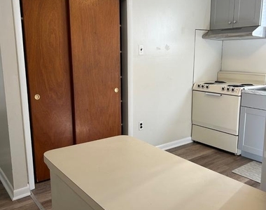 238 W Gay Street - Photo Thumbnail 2