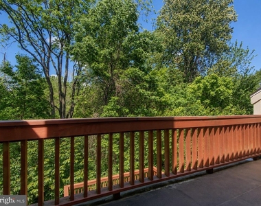 326 Brigade Court - Photo Thumbnail 22