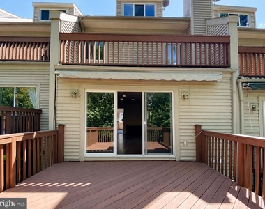 326 Brigade Court - Photo Thumbnail 13