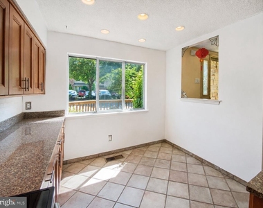 326 Brigade Court - Photo Thumbnail 7