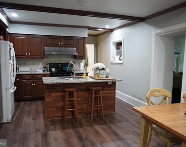 609 Lancaster Avenue - Photo Thumbnail 2