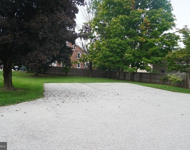 609 Lancaster Avenue - Photo Thumbnail 1