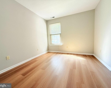 3601 Waltham Court - Photo Thumbnail 8