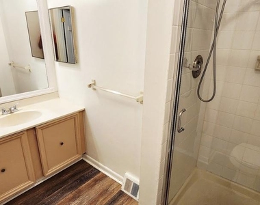 3 Colchester Place - Photo Thumbnail 11