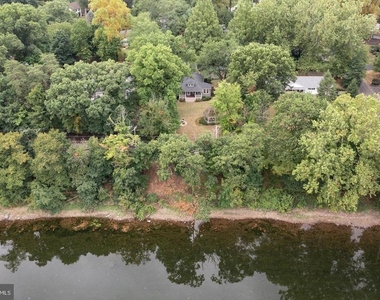 731 River Road - Photo Thumbnail 6