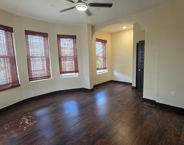 178 Brunswick Avenue - Photo Thumbnail 11