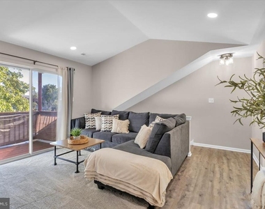 612 Covington Court - Photo Thumbnail 5