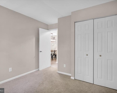 612 Covington Court - Photo Thumbnail 12