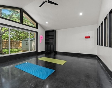 1502 Quail Run Rd - Photo Thumbnail 17