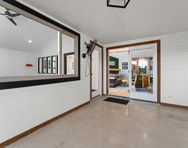 1502 Quail Run Rd - Photo Thumbnail 19