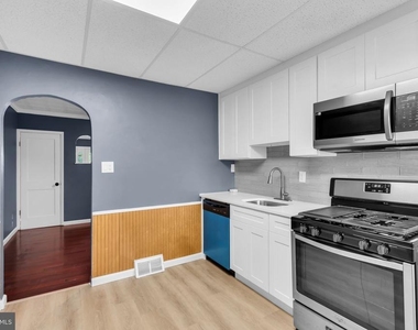 916 Jersey Avenue - Photo Thumbnail 8