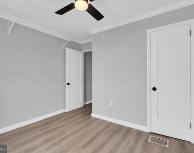 916 Jersey Avenue - Photo Thumbnail 14