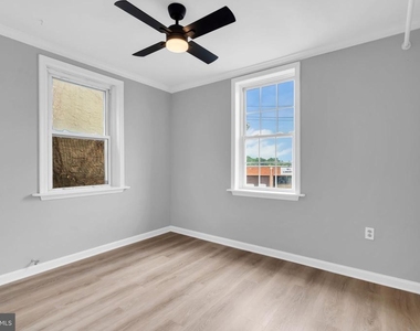 916 Jersey Avenue - Photo Thumbnail 13