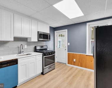 916 Jersey Avenue - Photo Thumbnail 6