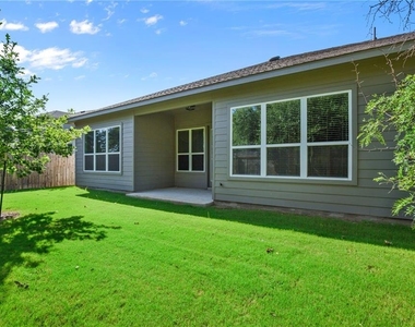3921 Tavarez St - Photo Thumbnail 1