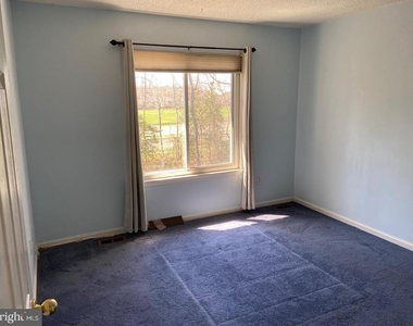 1215 Chanticleer - Photo Thumbnail 4