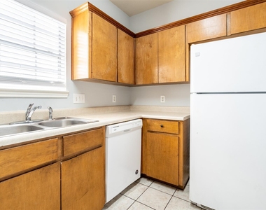 311 Rawhide Loop - Photo Thumbnail 6
