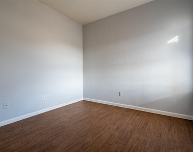 311 Rawhide Loop - Photo Thumbnail 12