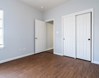 311 Rawhide Loop - Photo Thumbnail 16