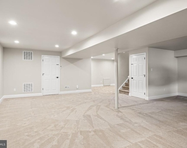 9 Ross Way - Photo Thumbnail 30