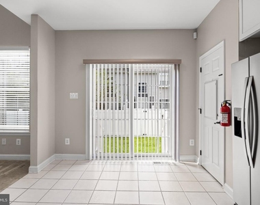 9 Ross Way - Photo Thumbnail 15