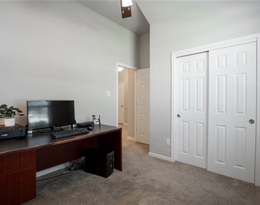 8125 Bridgepointe Dr - Photo Thumbnail 20