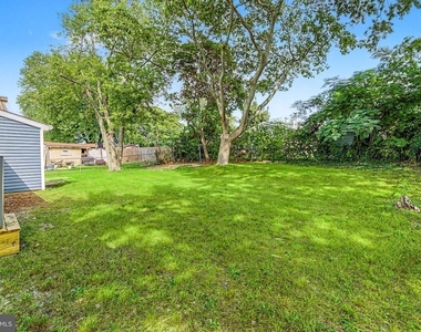1030 Neumark Avenue - Photo Thumbnail 25