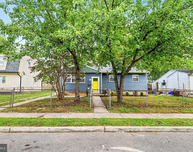1030 Neumark Avenue - Photo Thumbnail 27