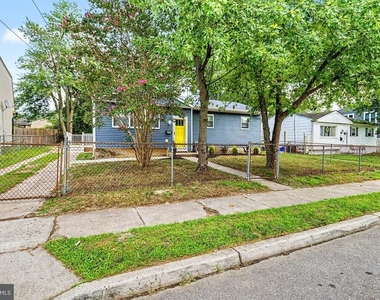 1030 Neumark Avenue - Photo Thumbnail 28