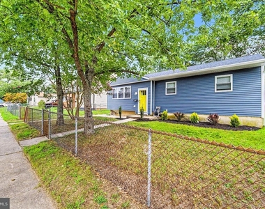 1030 Neumark Avenue - Photo Thumbnail 26