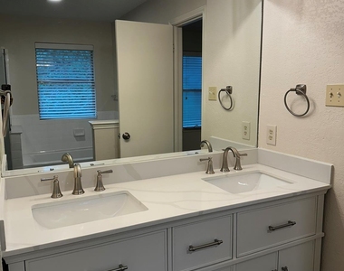 6106 La Naranja Ln - Photo Thumbnail 17