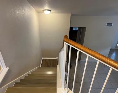 1511 Plume Grass Pl - Photo Thumbnail 17