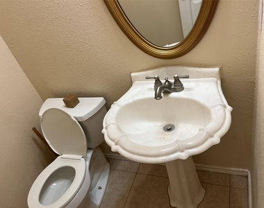 1511 Plume Grass Pl - Photo Thumbnail 24