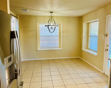 1511 Plume Grass Pl - Photo Thumbnail 6