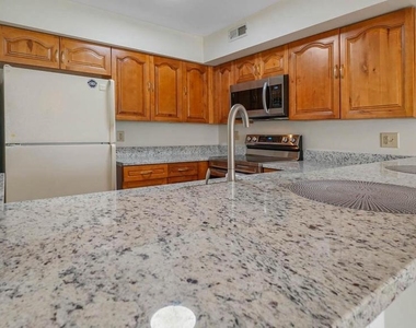 26 Queen Anne Way - Photo Thumbnail 3