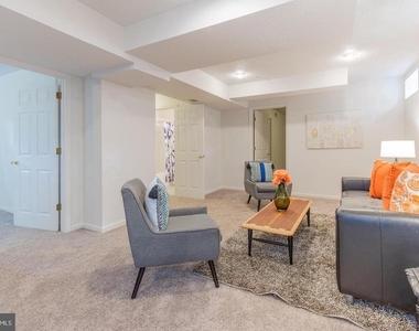 2024 Evansdale Drive - Photo Thumbnail 38