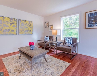 2024 Evansdale Drive - Photo Thumbnail 6